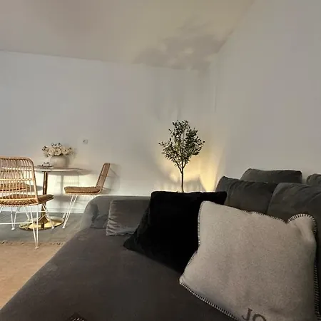 Laurier Apartment Alsdorf